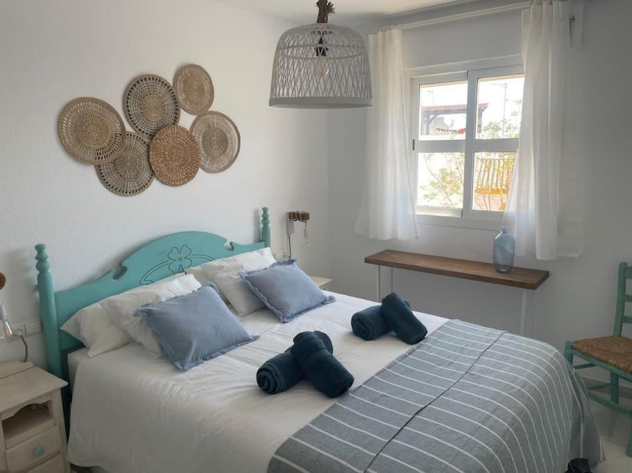 Casa Lola Conil, Azotea Al Mar Y Parking Solo Familias O Parejas Villa Conil De La Frontera Exterior photo